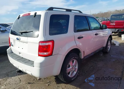 2010 Ford Escape Xlt из США, поврежденный, VIN 1FMCU0D79AKC85159